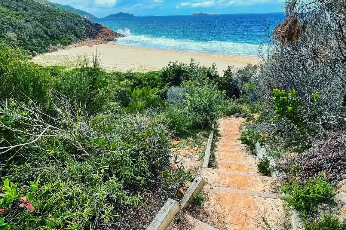 What Are The Best Beaches To Visit On The Great Ocean Road In December